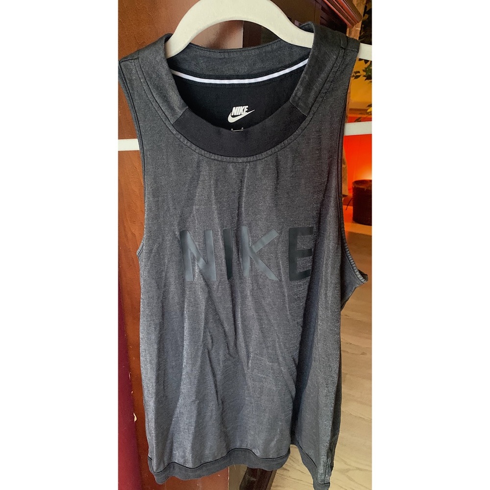 Nike workout tank
